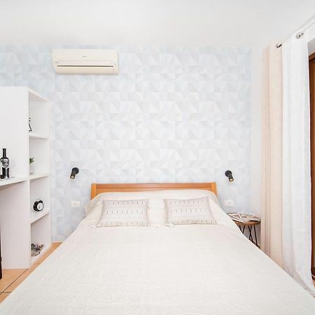 Apartment Iva Studio Rabac Bagian luar foto
