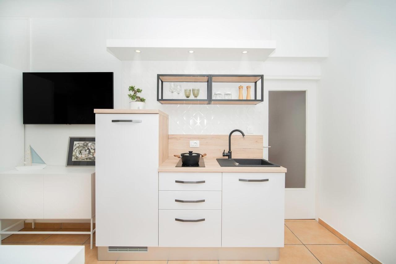 Apartment Iva Studio Rabac Bagian luar foto