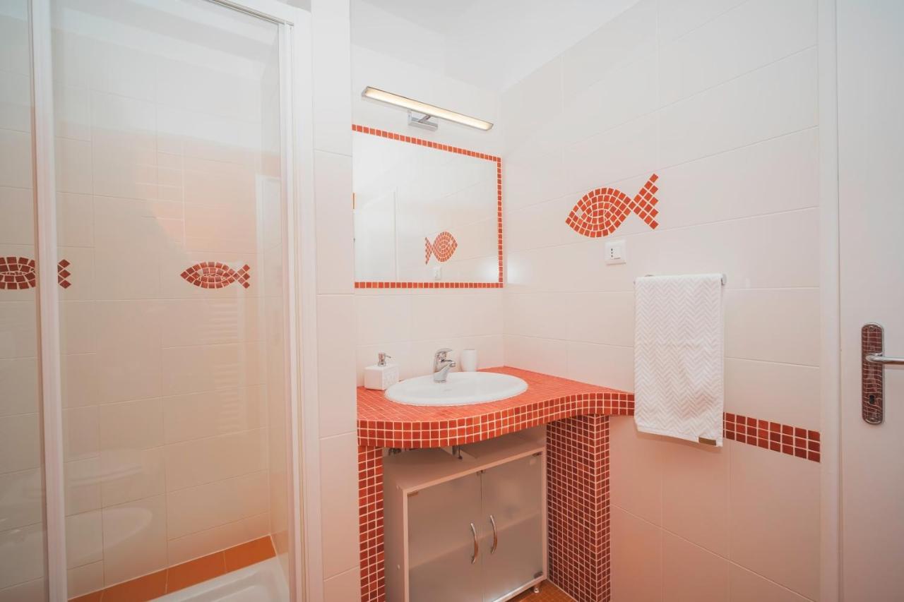 Apartment Iva Studio Rabac Bagian luar foto